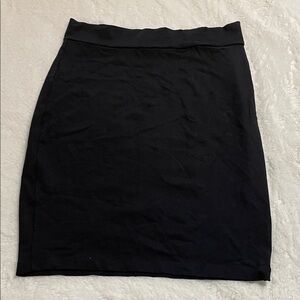 bebe Classic Black Pencil Skirt